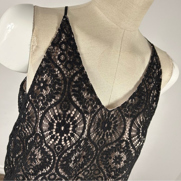💕 Loft Elegant Black Lace Sleeveless Top S - Picture 2 of 8